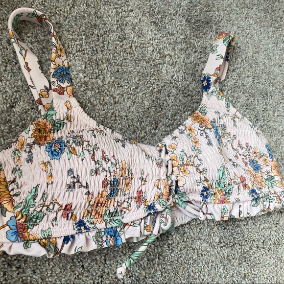 Floral bikini top - Picture 2 of 8